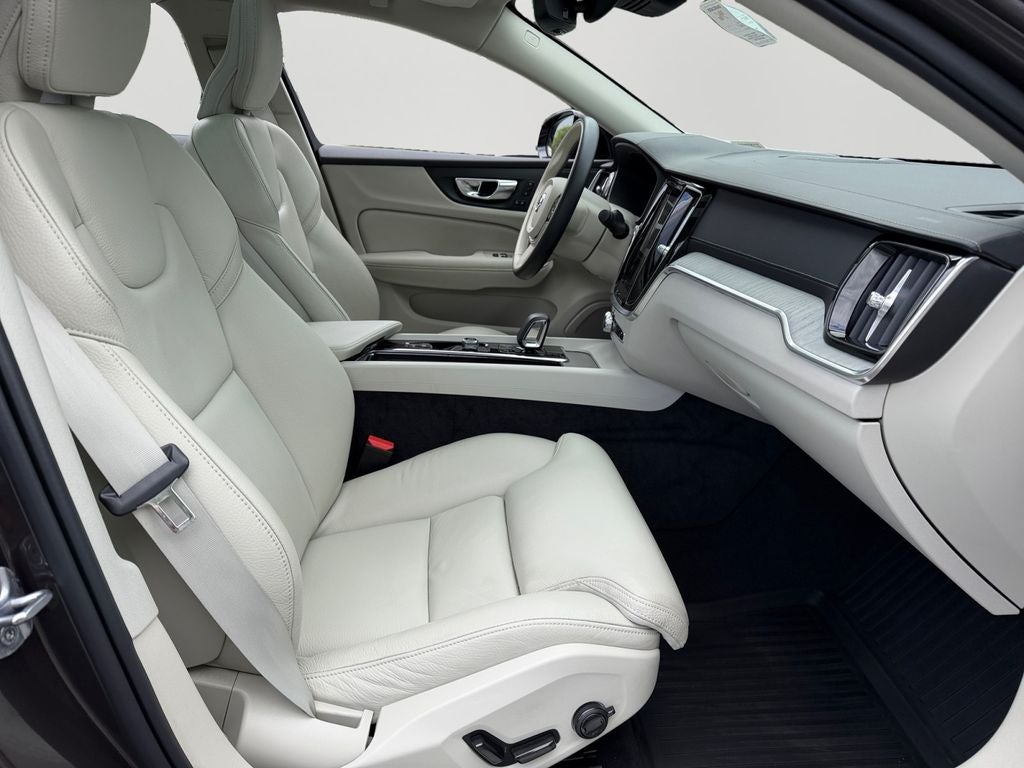 2023 Volvo S60 Ultimate