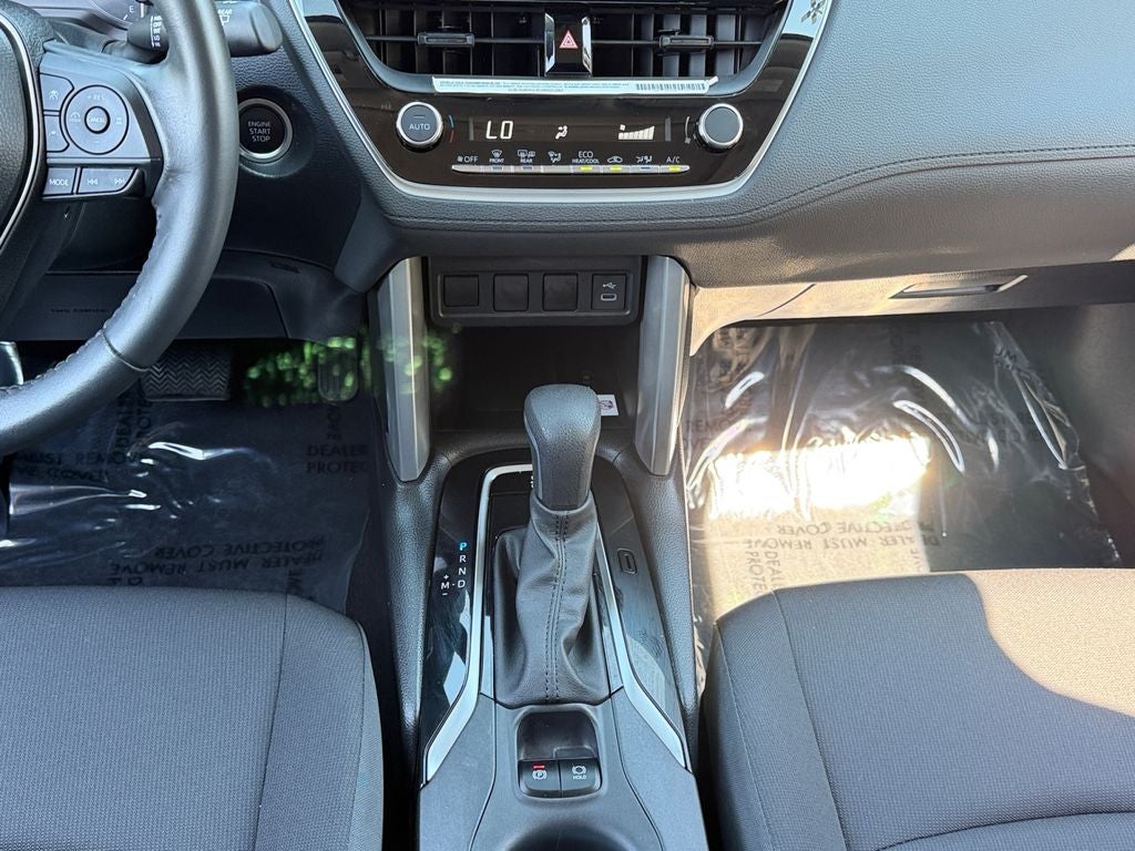 2023 Toyota Corolla Cross LE W/ Sunroof!