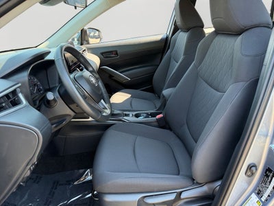 2023 Toyota Corolla Cross LE W/ Sunroof!
