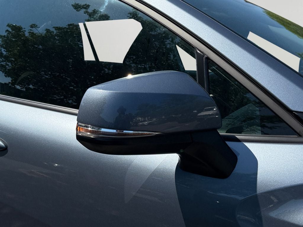 2023 Toyota Corolla Cross LE W/ Sunroof!