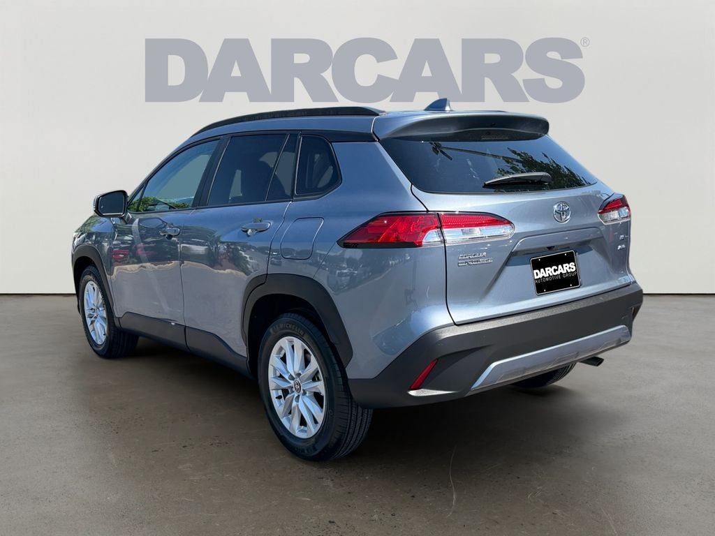 2023 Toyota Corolla Cross LE W/ Sunroof!