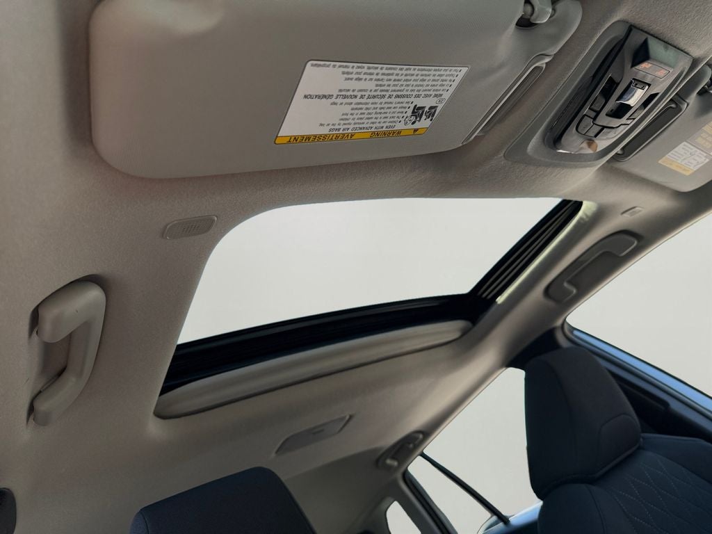 2023 Toyota Corolla Cross LE W/ Sunroof!