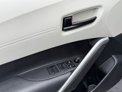 2024 Toyota Corolla Cross LE W/ SUNROOF!