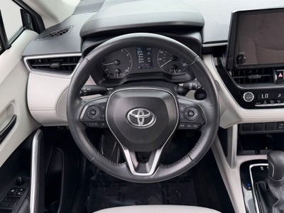 2024 Toyota Corolla Cross LE W/ SUNROOF!
