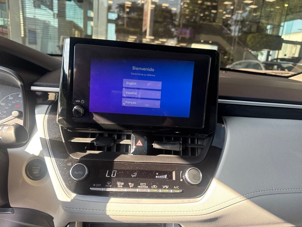 2024 Toyota Corolla Cross LE W/ SUNROOF!