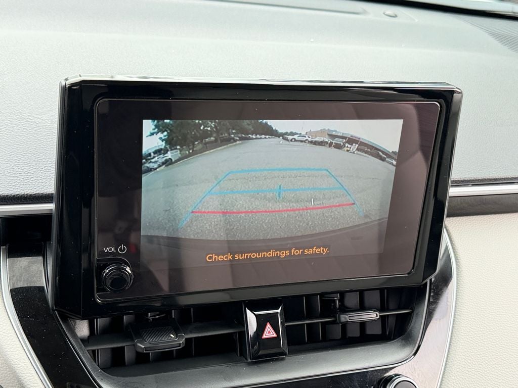 2024 Toyota Corolla Cross LE W/ SUNROOF!