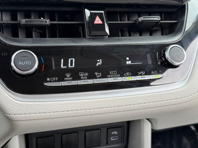 2024 Toyota Corolla Cross LE W/ SUNROOF!