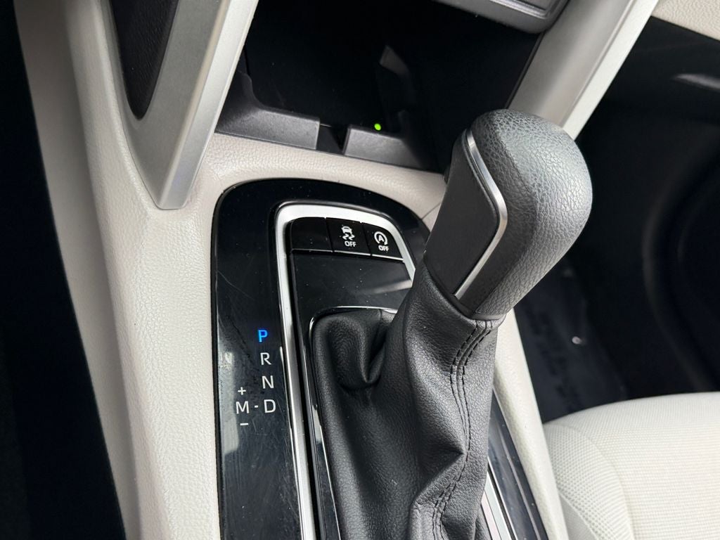 2024 Toyota Corolla Cross LE W/ SUNROOF!