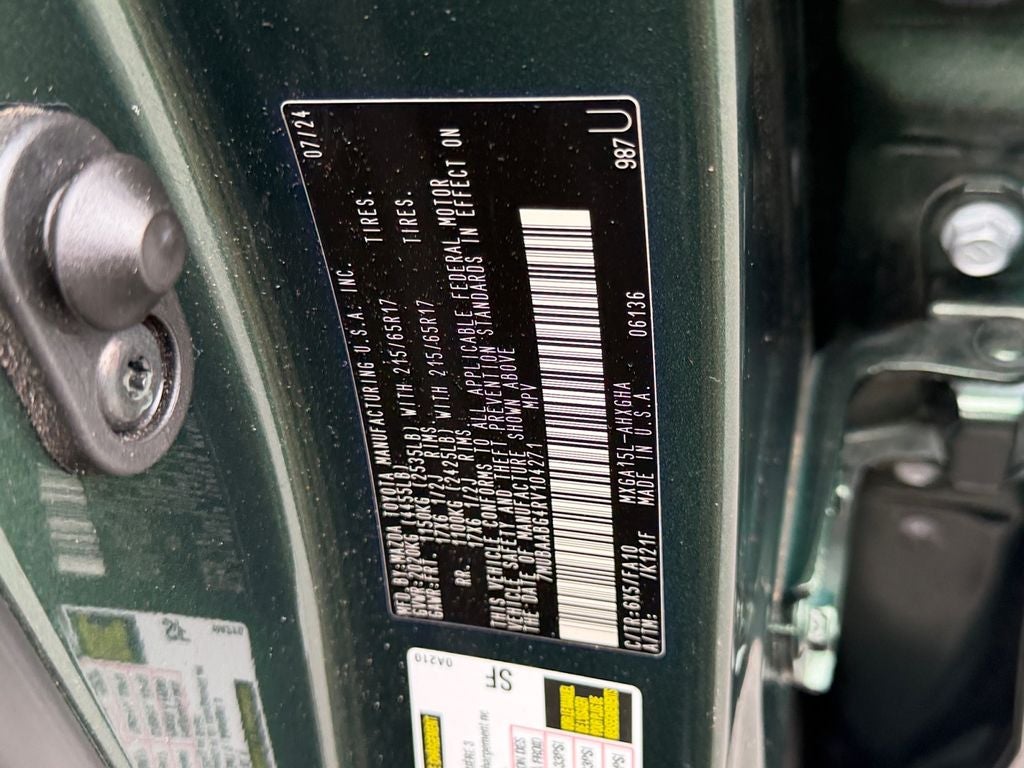 2024 Toyota Corolla Cross LE W/ SUNROOF!