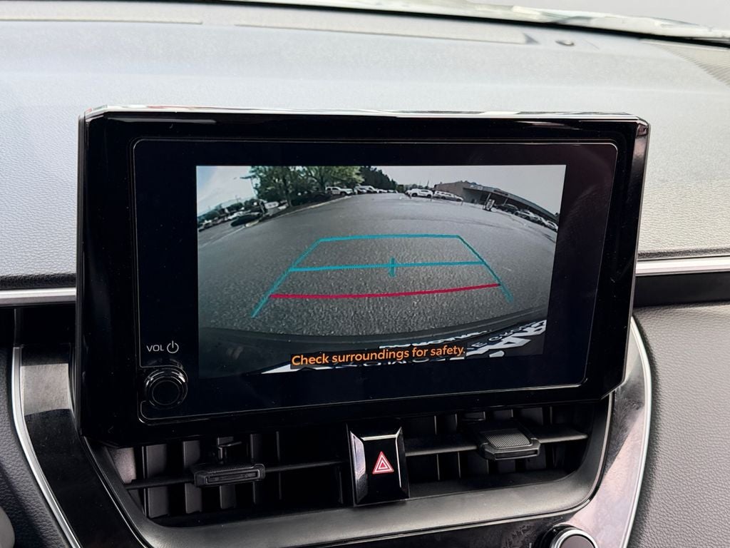 2025 Toyota Corolla Cross LE