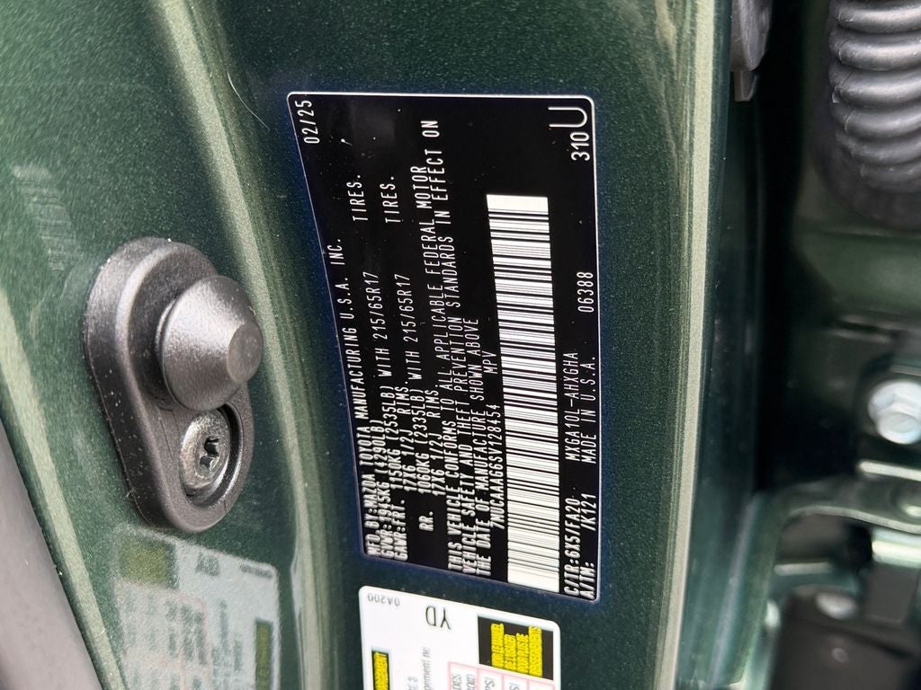 2025 Toyota Corolla Cross LE