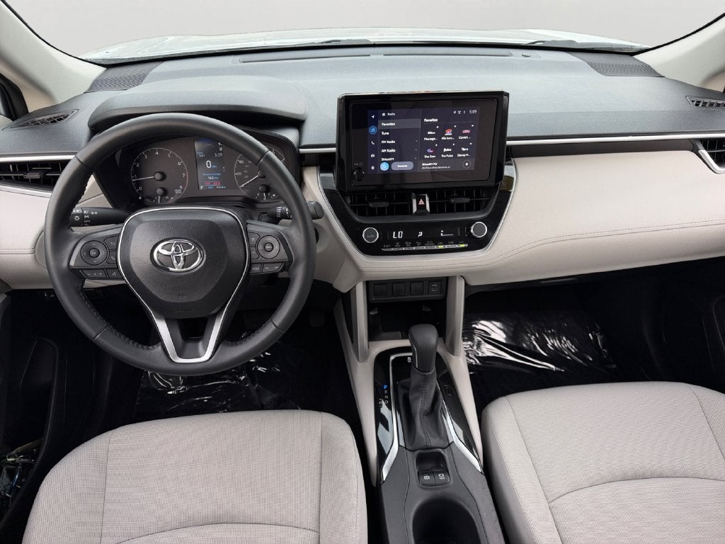 2025 Toyota Corolla Cross LE