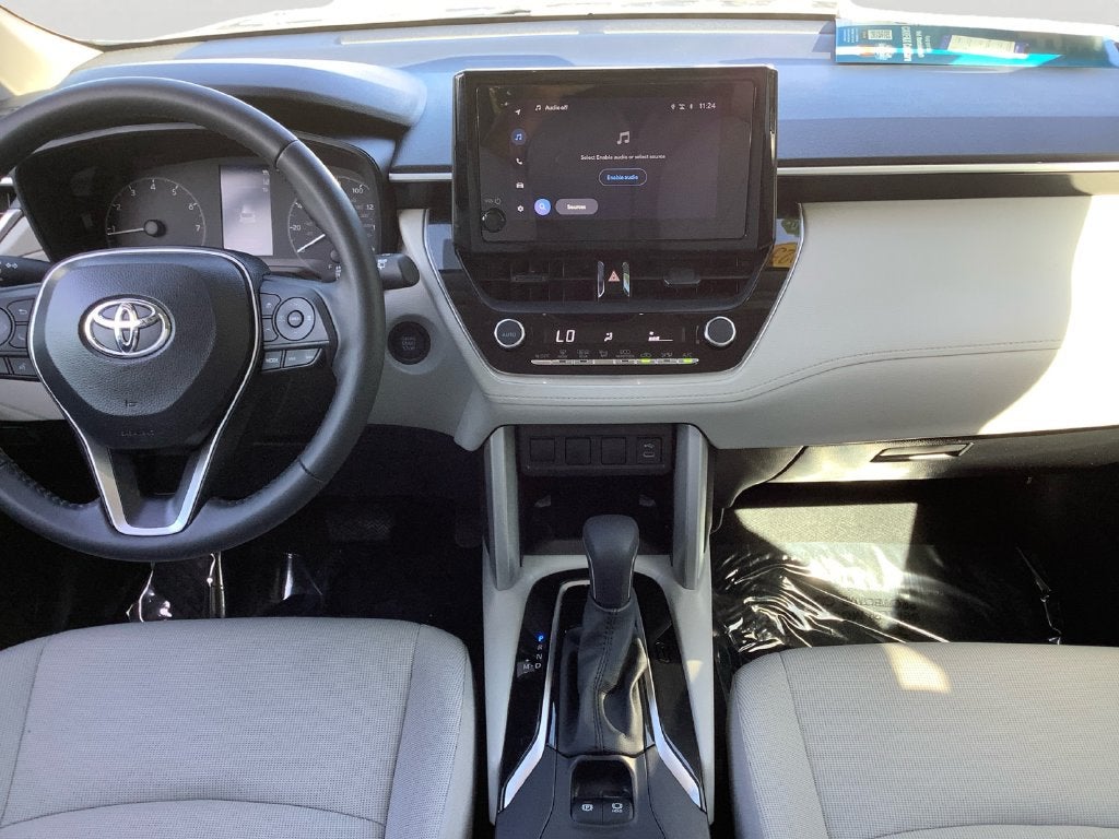 2025 Toyota Corolla Cross LE