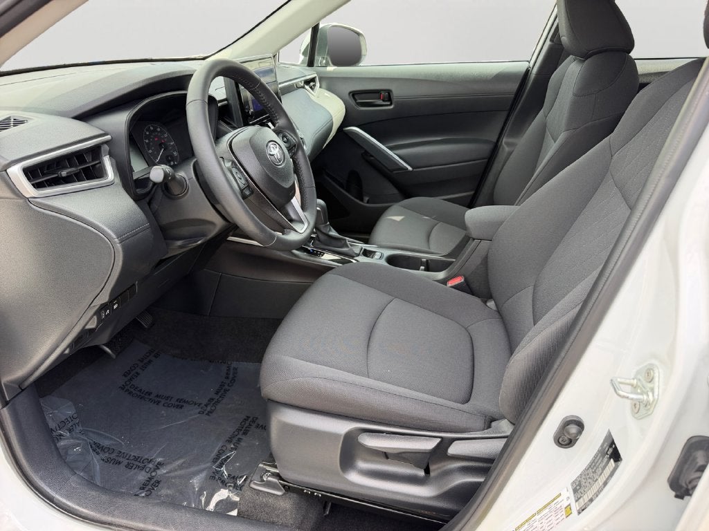 2023 Toyota Corolla Cross LE AWD!