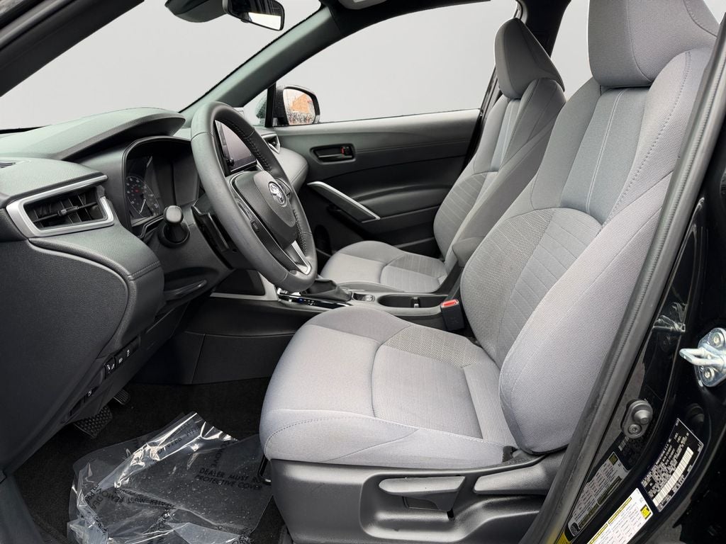 2023 Toyota Corolla Cross Hybrid SE Super Low Miles!