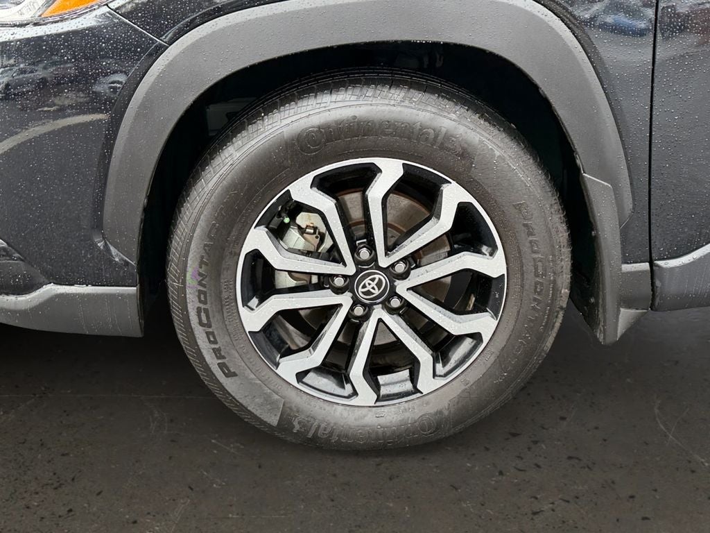 2023 Toyota Corolla Cross Hybrid SE Super Low Miles!