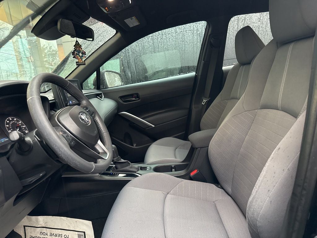 2023 Toyota Corolla Cross Hybrid SE Super Low Miles!