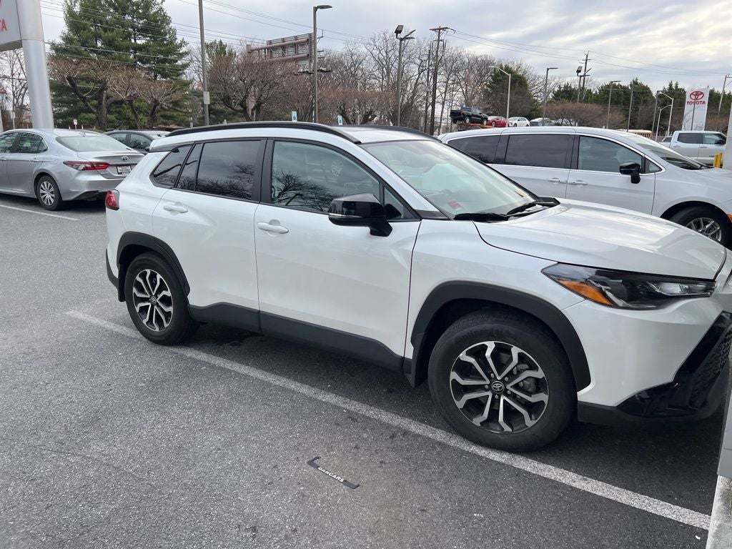 2025 Toyota Corolla Cross Hybrid SE