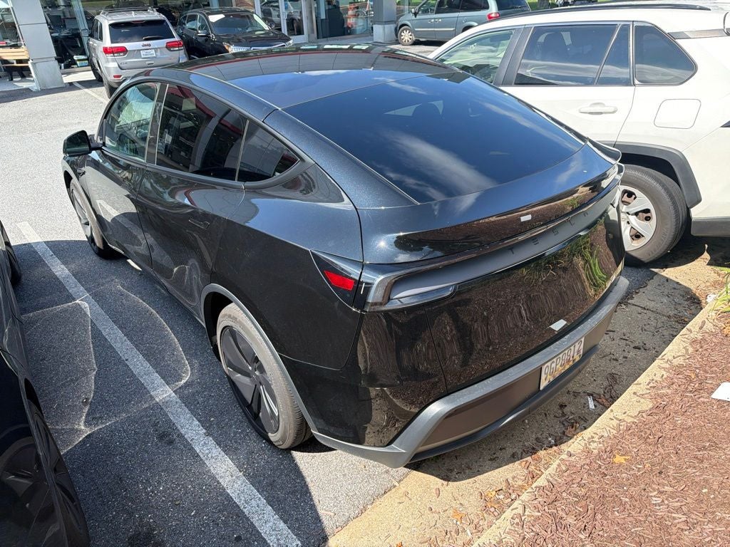2026 Tesla Model Y Premium