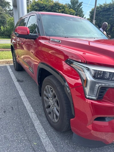 2023 Toyota Sequoia Platinum W/ REAR Entertainment system