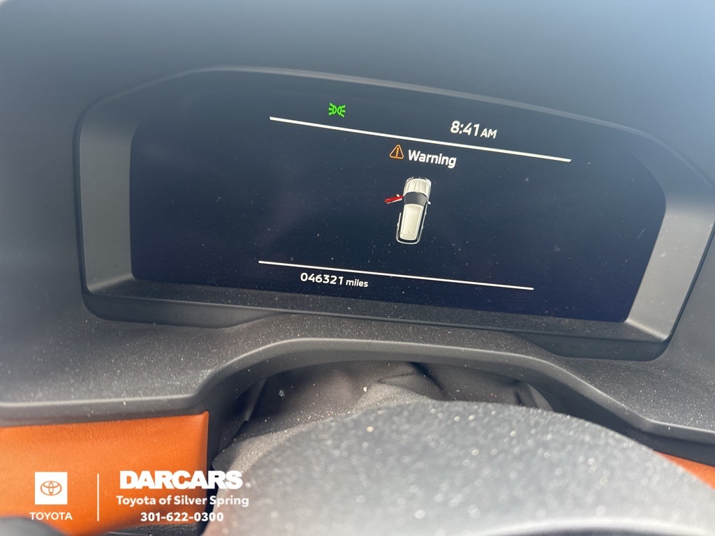 2022 Mitsubishi Outlander SEL Beautiful Brown Interior!