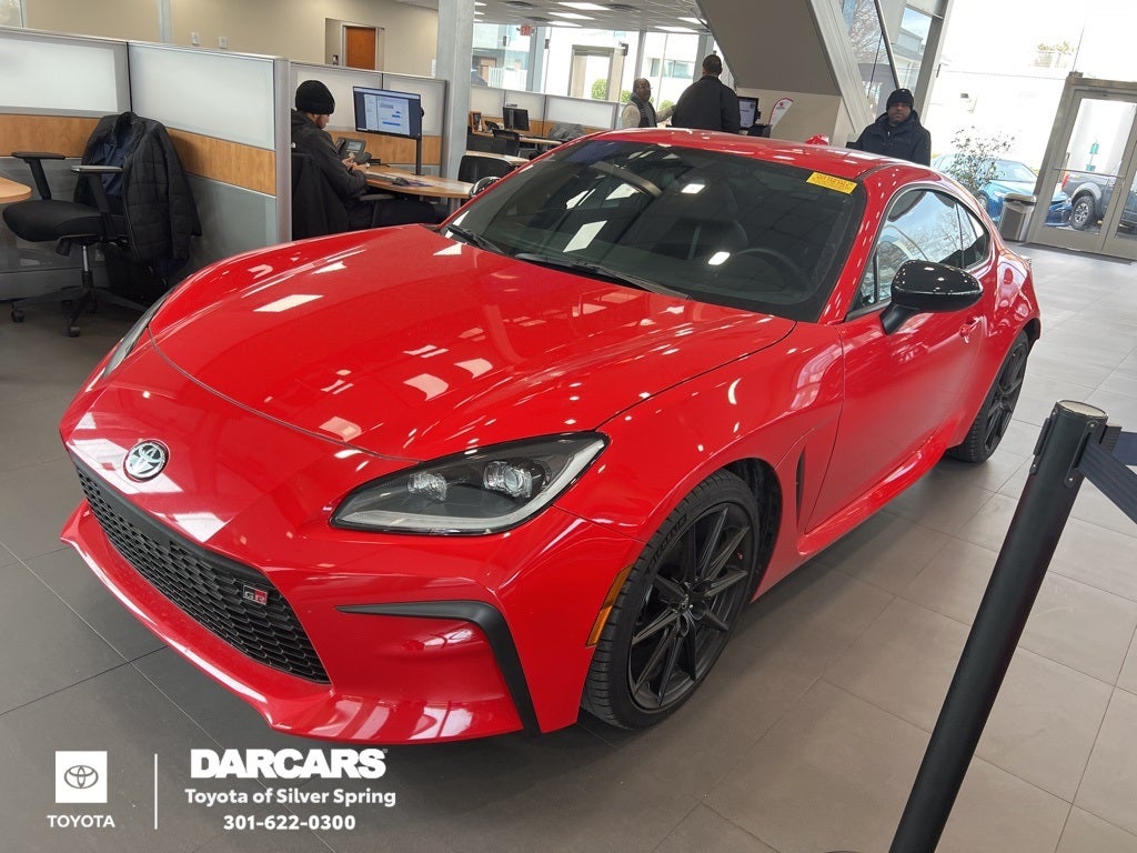 2024 Toyota GR86 Premium Low Miles 6spd!