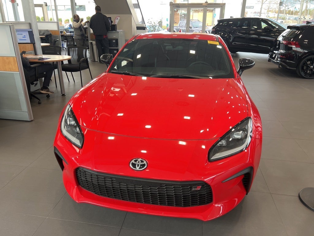 2024 Toyota GR86 Premium Low Miles 6spd!