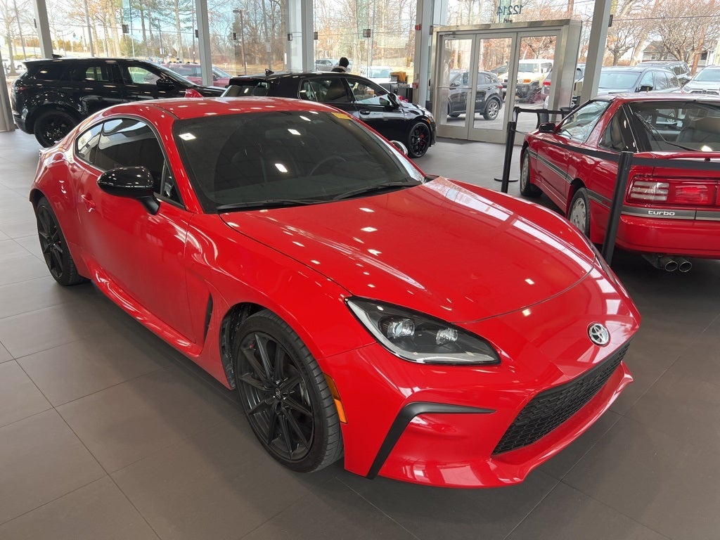 2024 Toyota GR86 Premium Low Miles 6spd!
