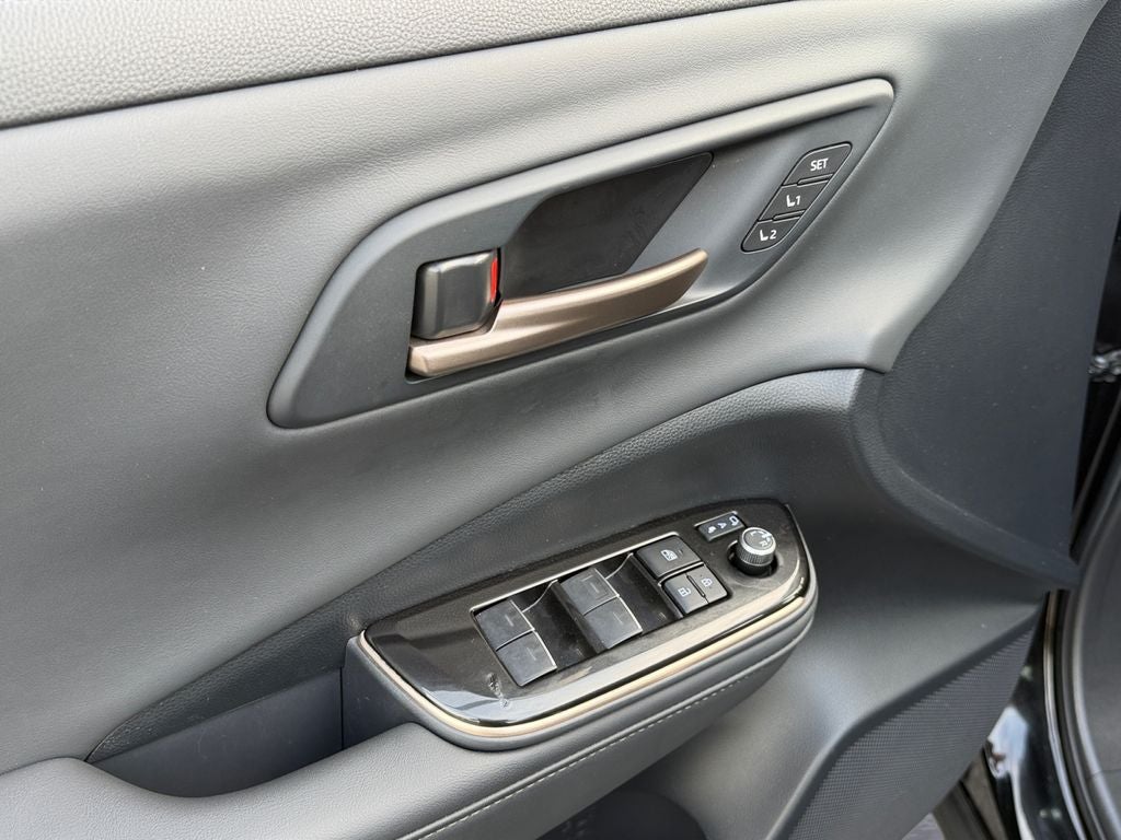 2024 Toyota Crown Limited