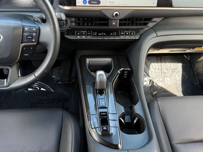 2025 Toyota Crown Signia XLE