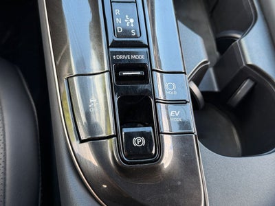 2025 Toyota Crown Signia XLE