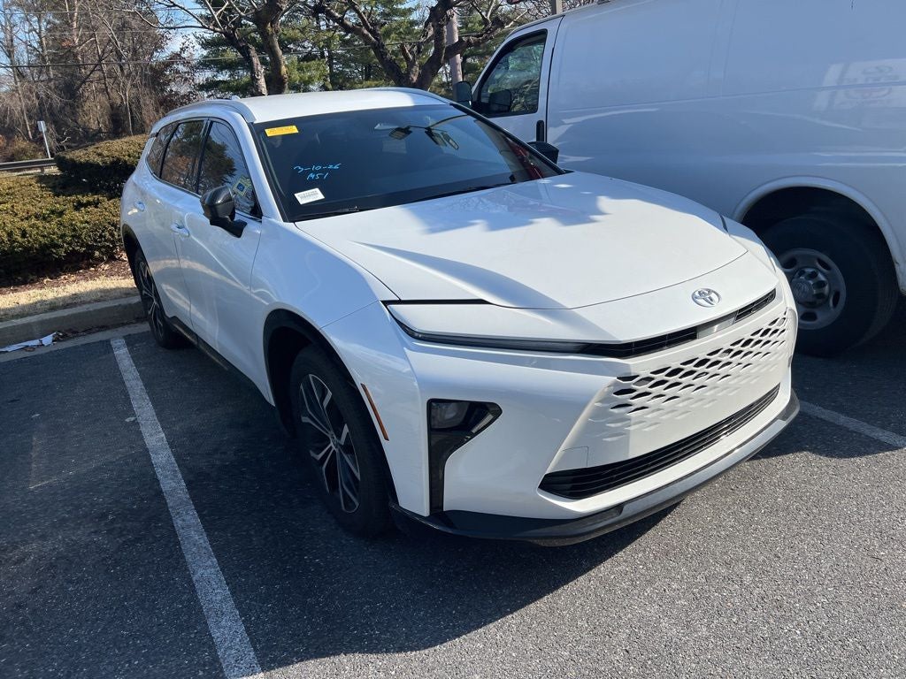 2025 Toyota Crown Signia XLE Low Miles!