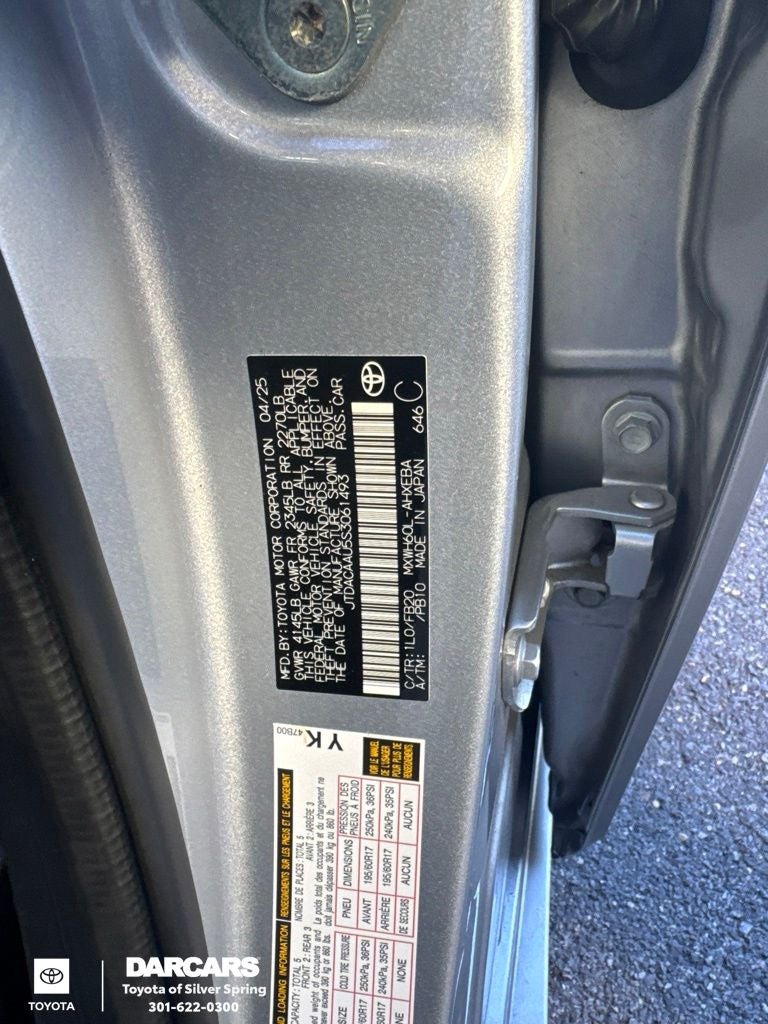 2025 Toyota Prius LE