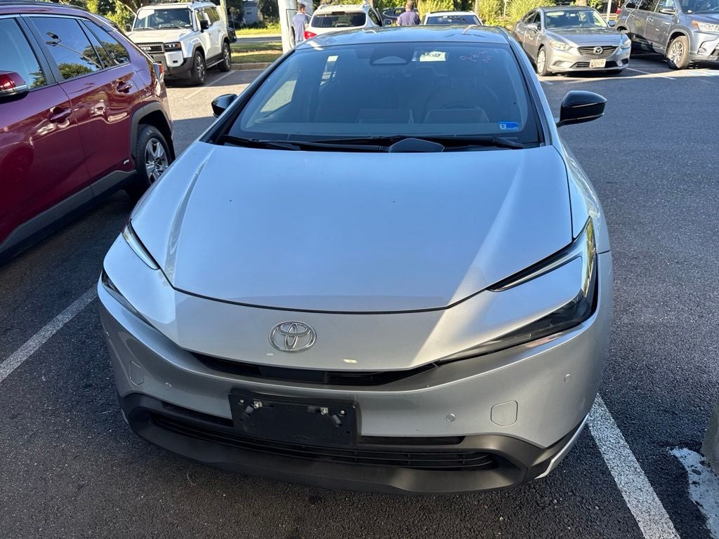 2025 Toyota Prius LE
