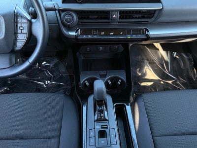 2025 Toyota Prius LE