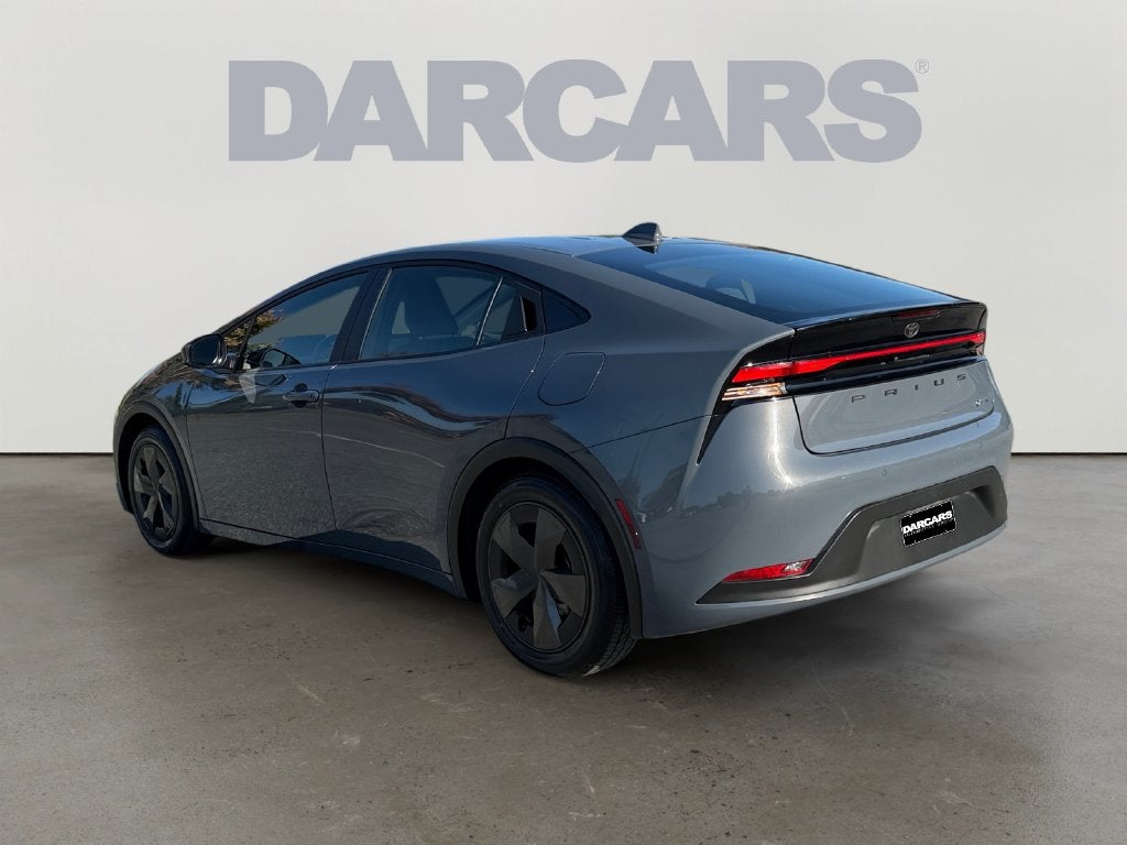 2025 Toyota Prius LE
