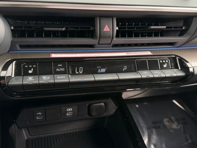 2023 Toyota Prius XLE