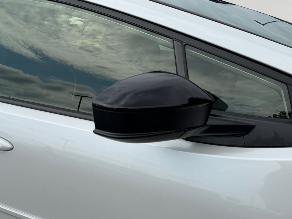 2023 Toyota Prius XLE