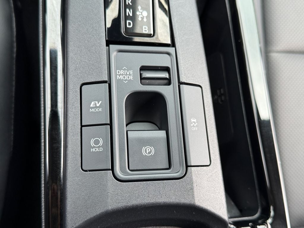 2023 Toyota Prius XLE