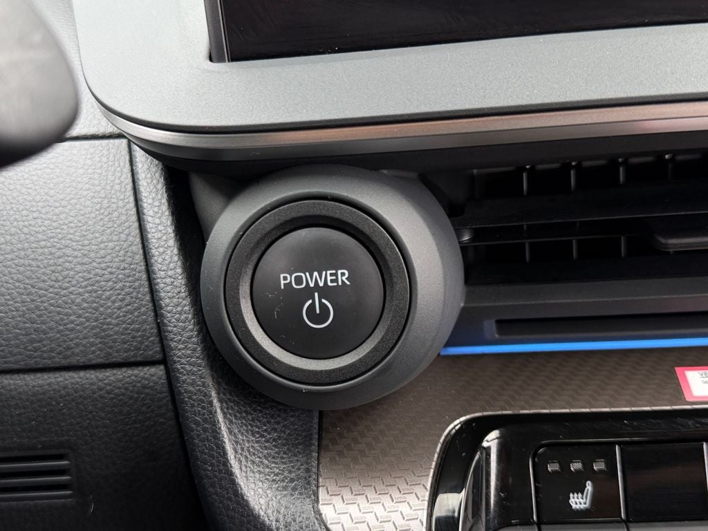 2023 Toyota Prius XLE