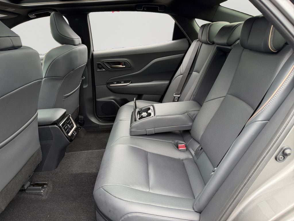 2025 Toyota Crown Platinum