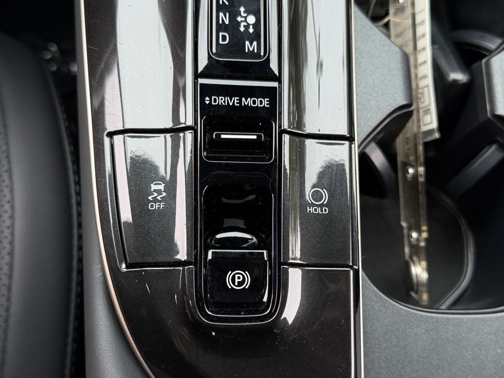 2025 Toyota Crown Platinum