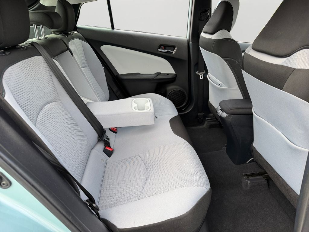 2019 Toyota Prius LE