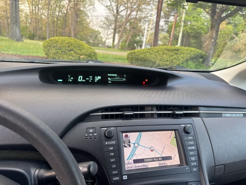 2010 Toyota Prius III