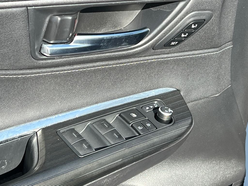 2023 Toyota Venza Nightshade