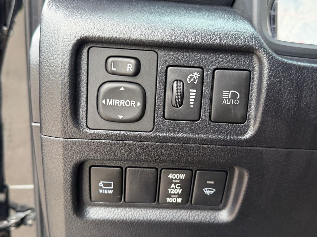 2023 Toyota 4Runner Limited W/ 3RD ROW!