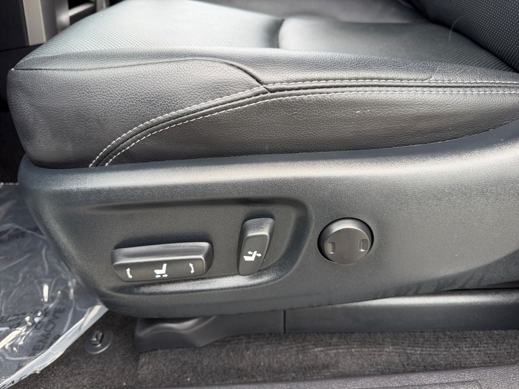 2024 Toyota 4Runner Limited W/ 3RD ROW!