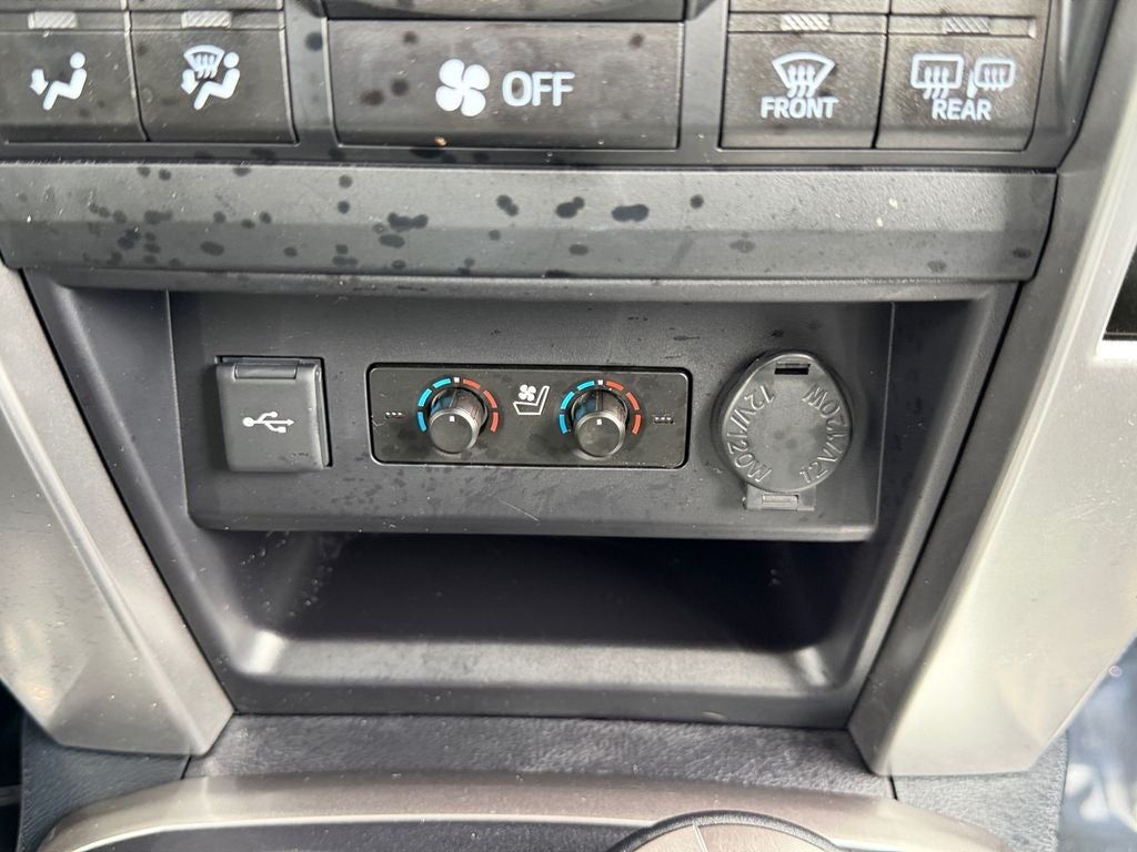2024 Toyota 4Runner Limited W/ 3RD ROW!