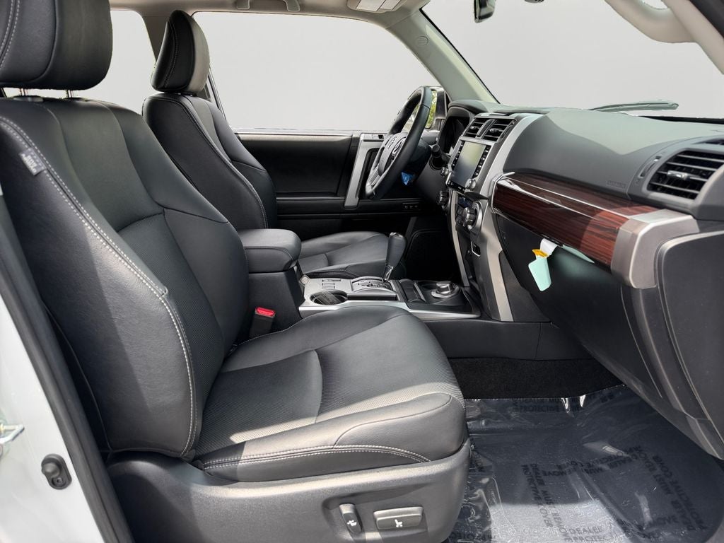 2024 Toyota 4Runner Limited W/ 3RD ROW!