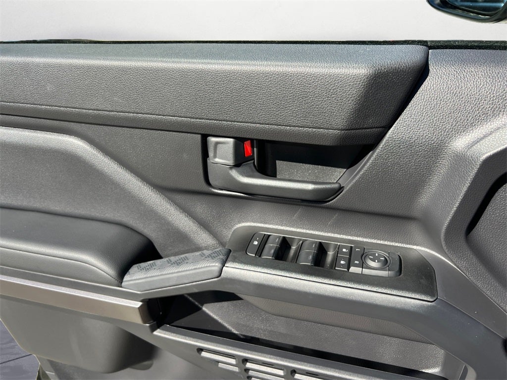 2025 Toyota 4Runner SR5 3rd Row seating!